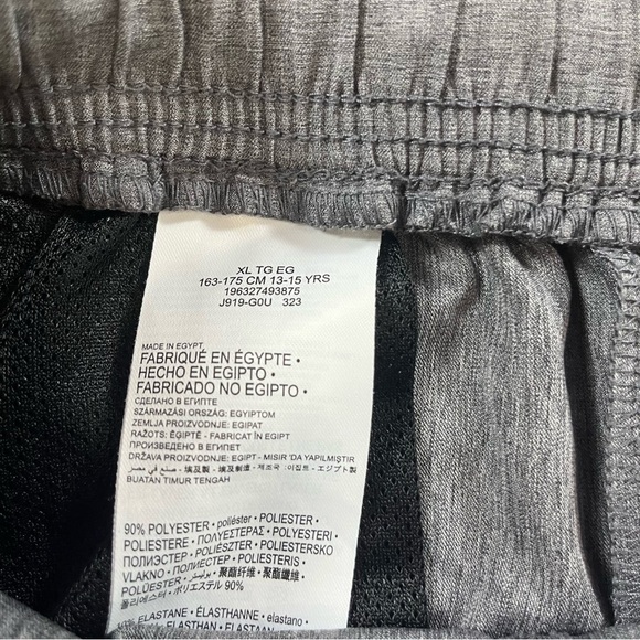 Levi's Youth Boys Straight Shorts Gray and Black Elastic Waist - Picture 9 of 11